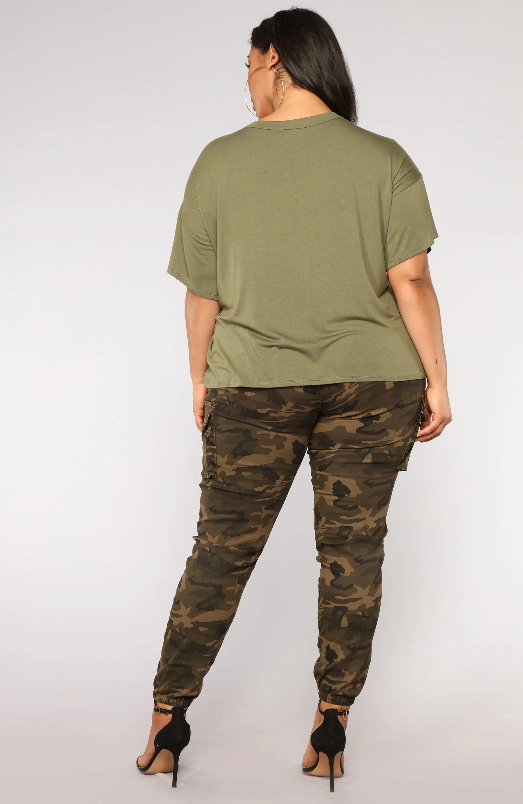 Always Good Vibes Tee - Olive