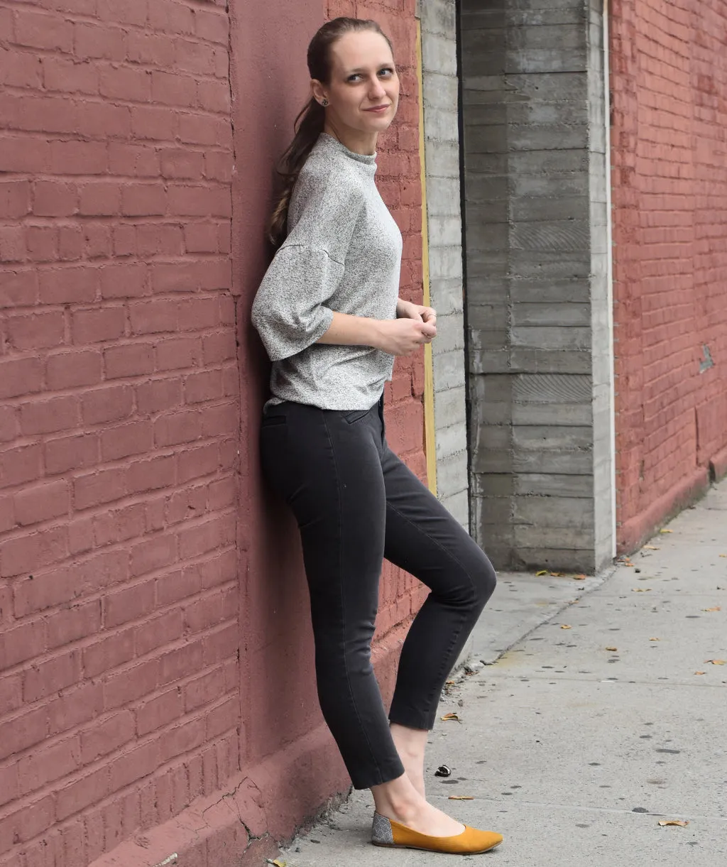 BETHANY top in Olive/White