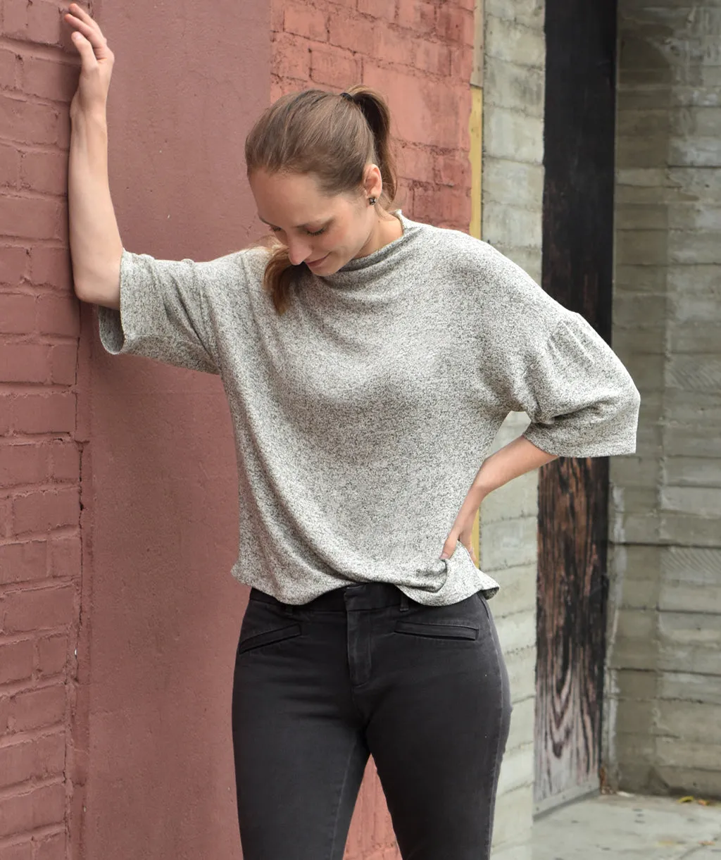 BETHANY top in Olive/White