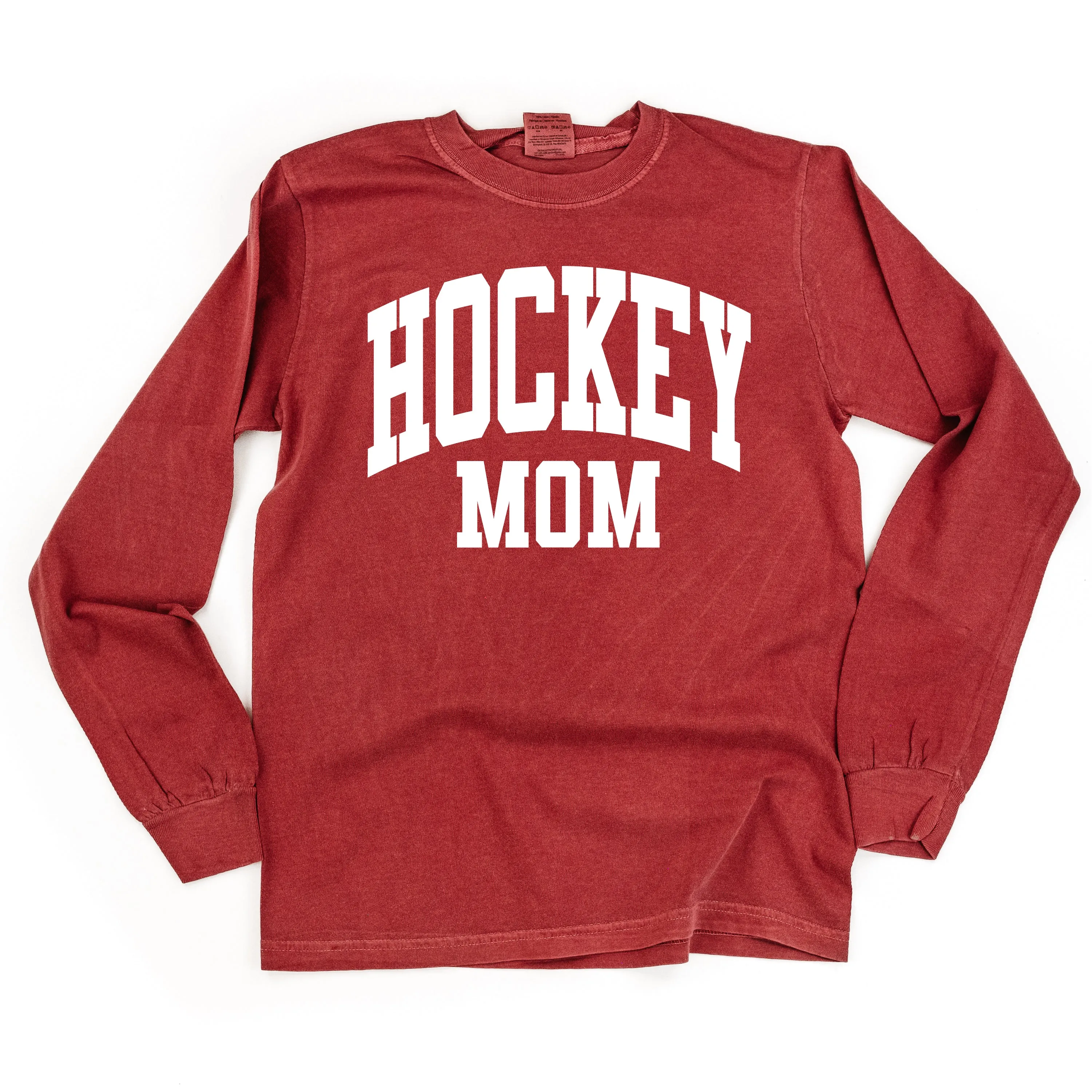 Varsity Style - HOCKEY MOM - LONG SLEEVE COMFORT COLORS TEE