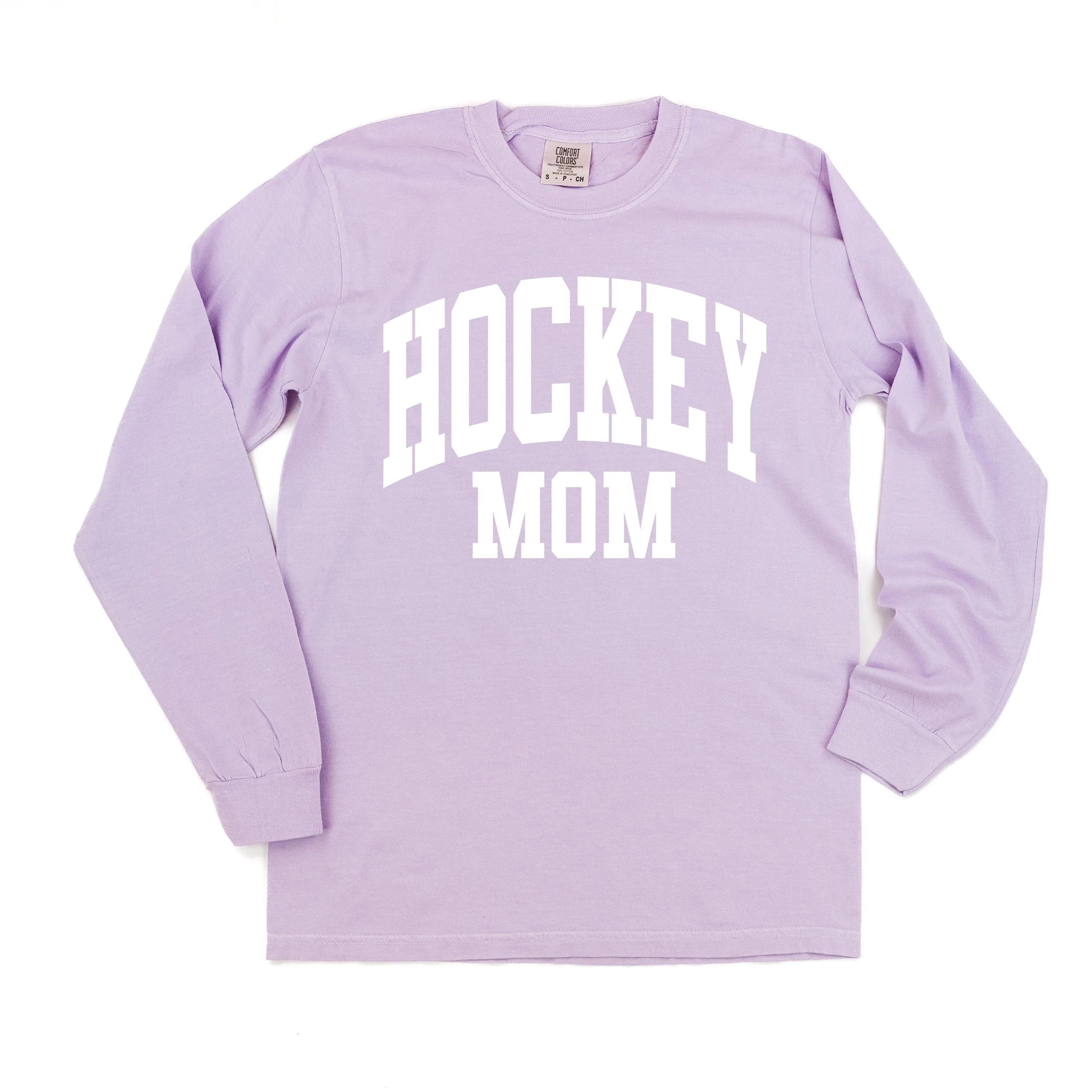 Varsity Style - HOCKEY MOM - LONG SLEEVE COMFORT COLORS TEE